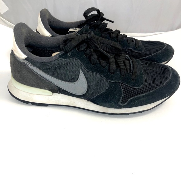 nike internationalist zwart suede nike internationalist zwart suede